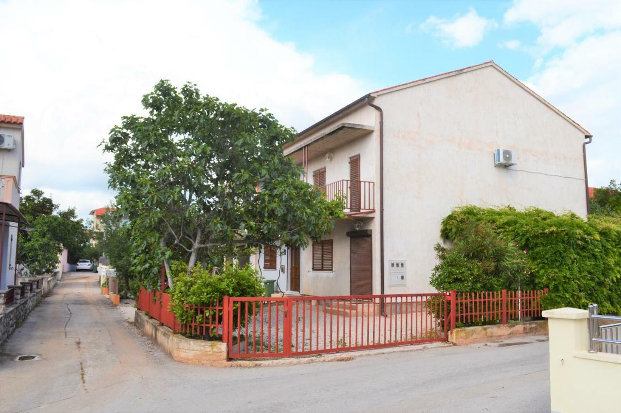 Apartments Adriana Срима Екстер'єр фото